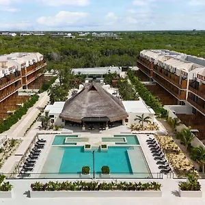 https://wyndham.allrivieramayahotels.com